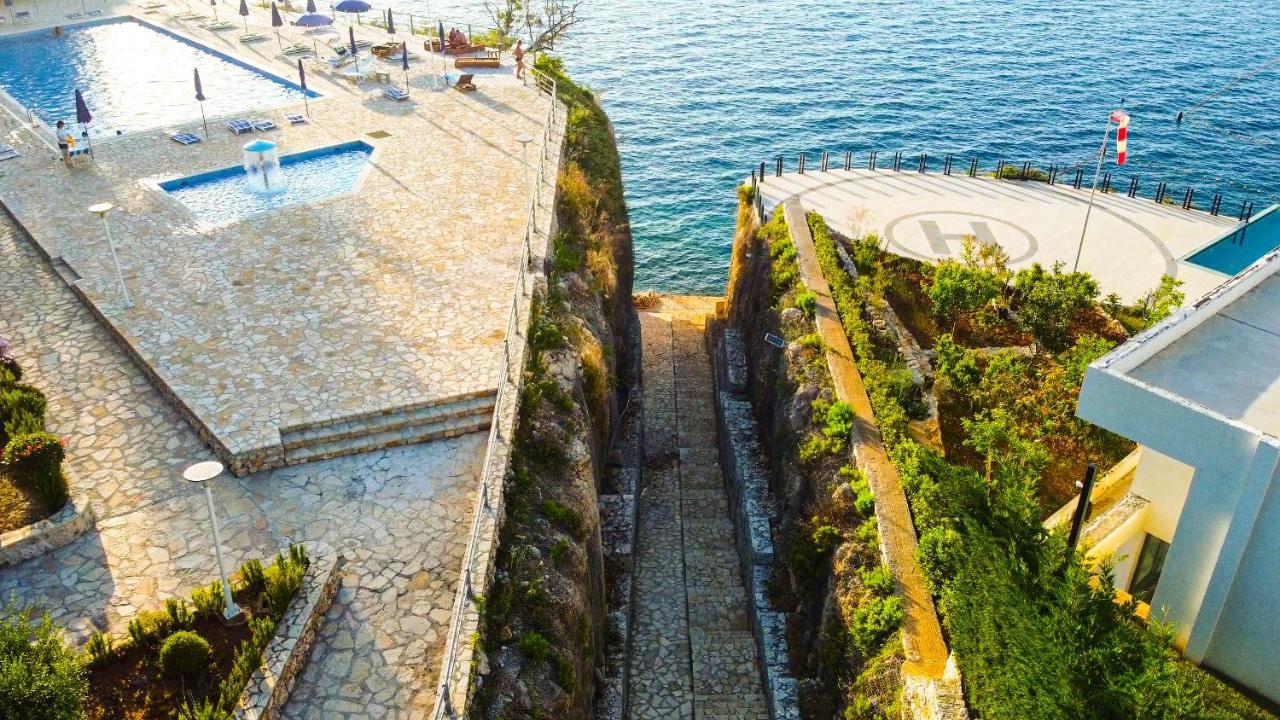 Villa Amos At Aquamarine Residence Vlorë Εξωτερικό φωτογραφία