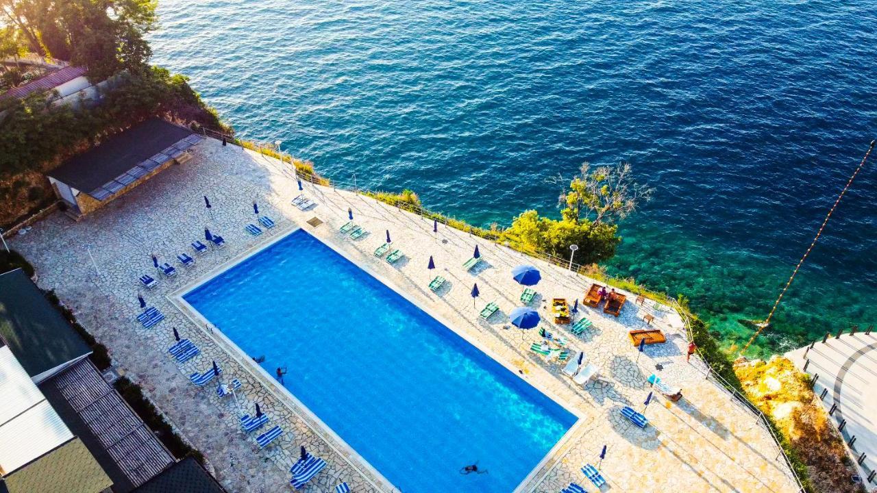 Villa Amos At Aquamarine Residence Vlorë Εξωτερικό φωτογραφία